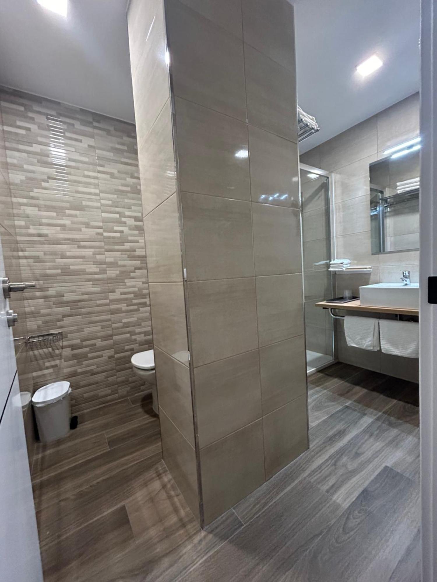 Alianza Suites Madrid Ngoại thất bức ảnh